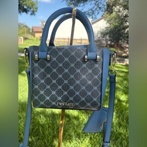 Steve Madden crossbody/shoulder bag/ hand bag. Brand new w/o tags. 
FIRM ON PRCE